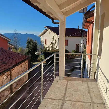 לינה וארוחת בוקר Sotto Al *